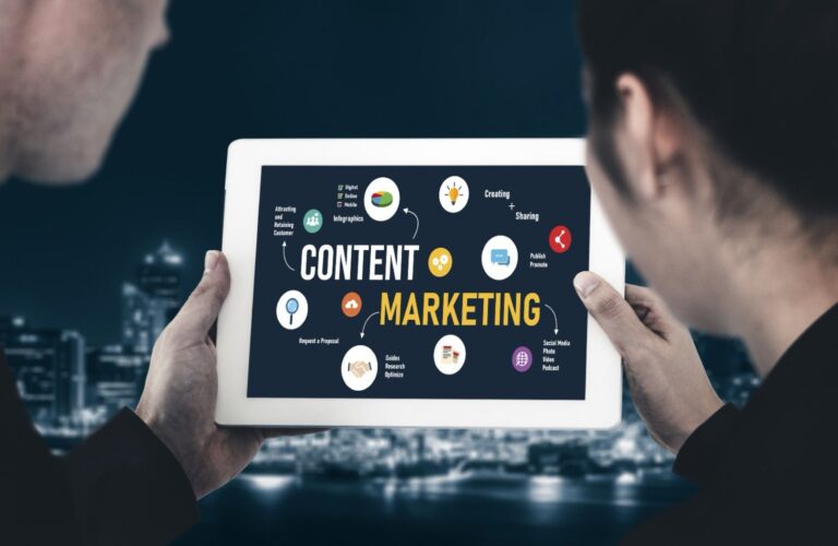 Illustration of a digital content marketing strategy with SEO, social media, and blog planning icons on a laptop screen